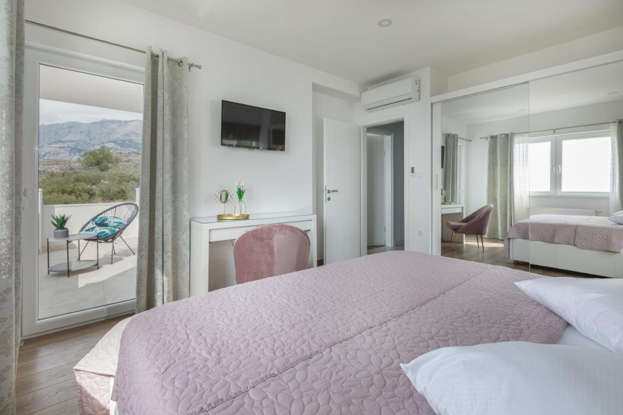 Luxury Holiday Home Dioniz بودغورا المظهر الخارجي الصورة